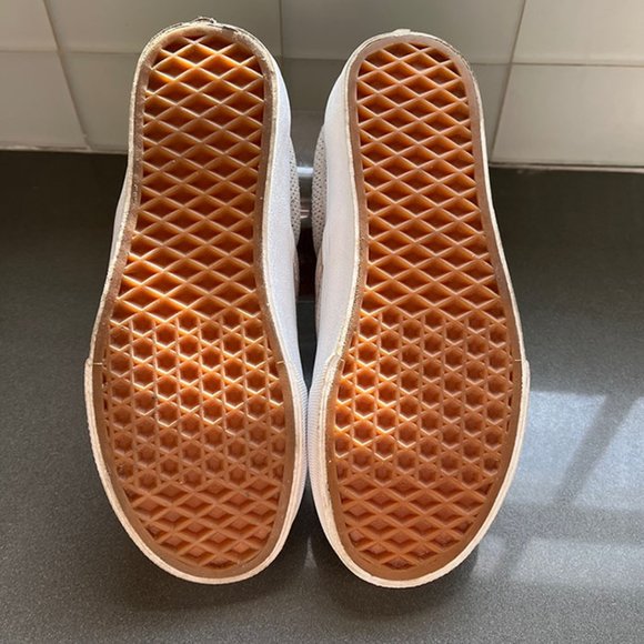 Vans Classic Slip On Perf Suede Silver Cloud - Picture 4 of 9